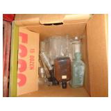 VINTAGE MEDICINE BOTTLES / SP