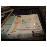PAPER DOLL SET
