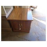 NIGHTSTAND / W