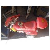 KIDS RIDE ON TOY / RW