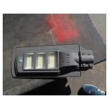 SOLAR LIGHT / UNTESTED / W