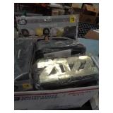 LOT OF 2022 PARTY ITEMS