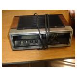 CLOCK RADIO