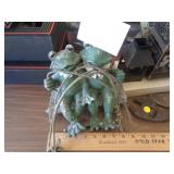 TREE HANGING FROGS