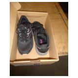 SZ 9 1/2 WOMENS SHOES