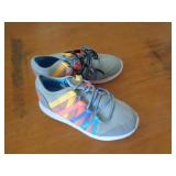 SZ 3 KIDS SHOES