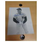 8X10 ( NO CERT ) - MANTLE