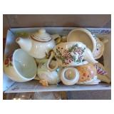 LOT OF TEA POTS / FR