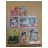 8 - SPORTS CARDS - SEE DESCR - MANTLE 8 - SPORTS CARDS - SEE DESCR - MANTLE