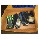 LOT OF GLOVES LOT OF GLOVES