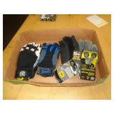 LOT OF GLOVES LOT OF GLOVES
