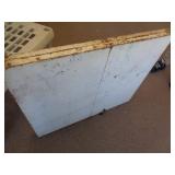 METAL FOLDING TABLE / RW METAL FOLDING TABLE / RW