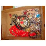 LOT OF COSTUME JEWELRY LOT OF COSTUME JEWELRY