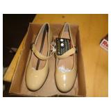 WOMENS SZ 8 SHOES WOMENS SZ 8 SHOES