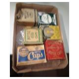 VINTAGE BOTTLE CAPS BOXES / 1 BOX HAS BOTTLECAPS VINTAGE BOTTLE CAPS BOXES / 1 BOX HAS BOTTLECAPS