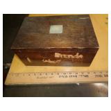 VINTAGE WOOD BOX VINTAGE WOOD BOX