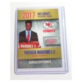 SPORTS CARD - SEE DESCR - MAHOMES SPORTS CARD - SEE DESCR - MAHOMES