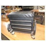 ULINE SIT ON ROLLING TOOL BOX / UT ULINE SIT ON ROLLING TOOL BOX / UT