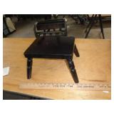 WOOD FOOTSTOOL WOOD FOOTSTOOL