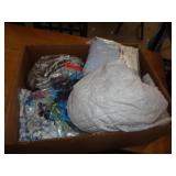 LOT OF KIDS CLOTHES / UT LOT OF KIDS CLOTHES / UT