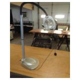 MAGNIFYING LAMP MAGNIFYING LAMP