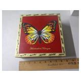 DECORATED WOOD CIGAR BOX DECORATED WOOD CIGAR BOX