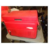 MARLBORO COOLER / PLUGS IN TO 12V MARLBORO COOLER / PLUGS IN TO 12V
