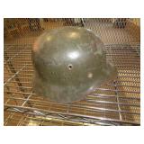 WWII M-40 STEEL HELMET WWII M-40 STEEL HELMET