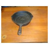 CAST IRON CHICKEN FRYER SKILLET CAST IRON CHICKEN FRYER SKILLET