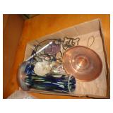 LOT OF MISC GARDEN ITEMS LOT OF MISC GARDEN ITEMS