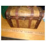 SMALL DECOR TRUNK SMALL DECOR TRUNK