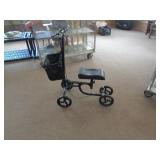 KNEE SCOOTER