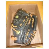 WILSON BALL GLOVE