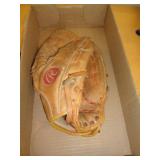RAWLINGS PG26 BALL GLOVE