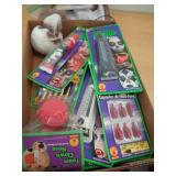 LOT OF HALLOWEEN ITEMS