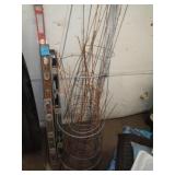 TOMATO CAGES & LEVELS / RW