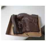 BOOTS SZ 2