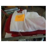 HAND TOWELS