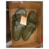 SANDALS SZ 10