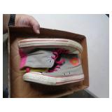 CONVERSE SZ 2 KID SHOES