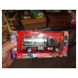 1/43 DIECAST PETERBUILT