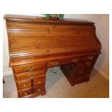 ROLL TOP DESK 46'T X 23' W X 55' L / BM ROLL TOP DESK 46'T X 23' W X 55' L / BM