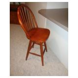 4 BAR STOOLS 25' TO SEAT 43' T / K 4 BAR STOOLS 25' TO SEAT 43' T / K