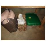 PILLOWS & XMAS DISHES / BM PILLOWS & XMAS DISHES / BM