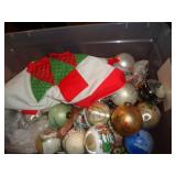 TOTE OF XMAS ORNAMENTS / BM