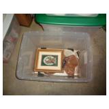 PARTIAL TOTE OF XMAS ITEMS / BM PARTIAL TOTE OF XMAS ITEMS / BM