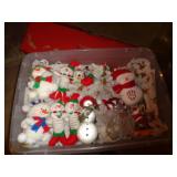 TOTE OF XMAS ITEMS / BM TOTE OF XMAS ITEMS / BM
