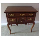 HAMMARY / SIDE TABLE / QUEEN ANNE STYLE / LR HAMMARY / SIDE TABLE / QUEEN ANNE STYLE / LR