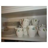 27 PIECES - MIKASA CHINA - SOME CHIPS / K 27 PIECES - MIKASA CHINA - SOME CHIPS / K