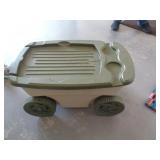 GARDEN ROLLING SEAT / G GARDEN ROLLING SEAT / G